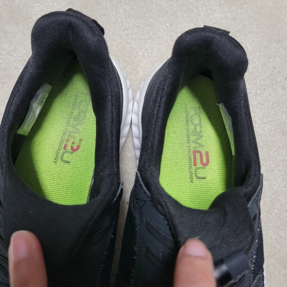 PRE-OWNED SAUCONY STRETCH & GO GLIDE MESH RUNNING SHOES - Picture 2 of 6